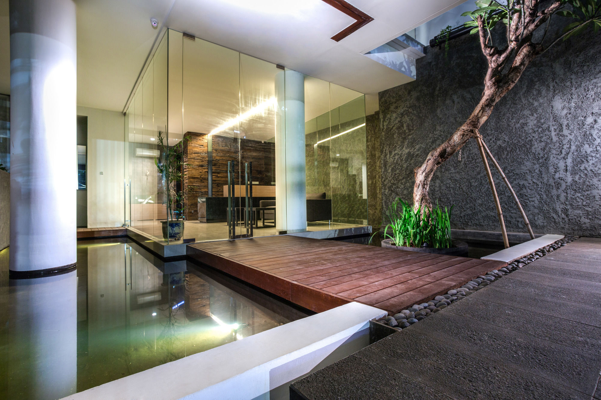 อัพสเกล สวีท Hotel จาการ์ตา ภายนอก รูปภาพ